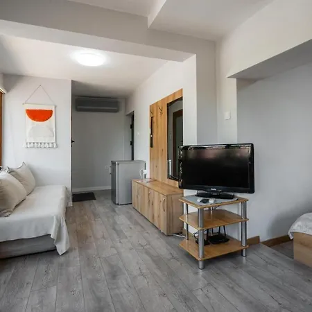 Appartement Cozy Terrace, Mrenicov