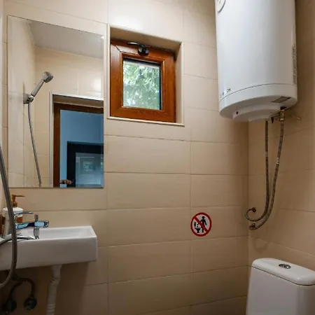 Cozy Terrace Lägenhet